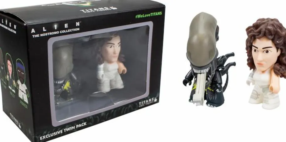 Designer Vinyl>Alien - Ripley and Acid Splatter Xenomorph Titans 3” Vinyl Figure 2 Pack