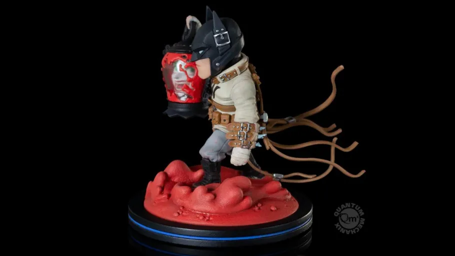 Designer Vinyl>Batman - Last Knight on Earth Q-Fig 4” Vinyl Figure