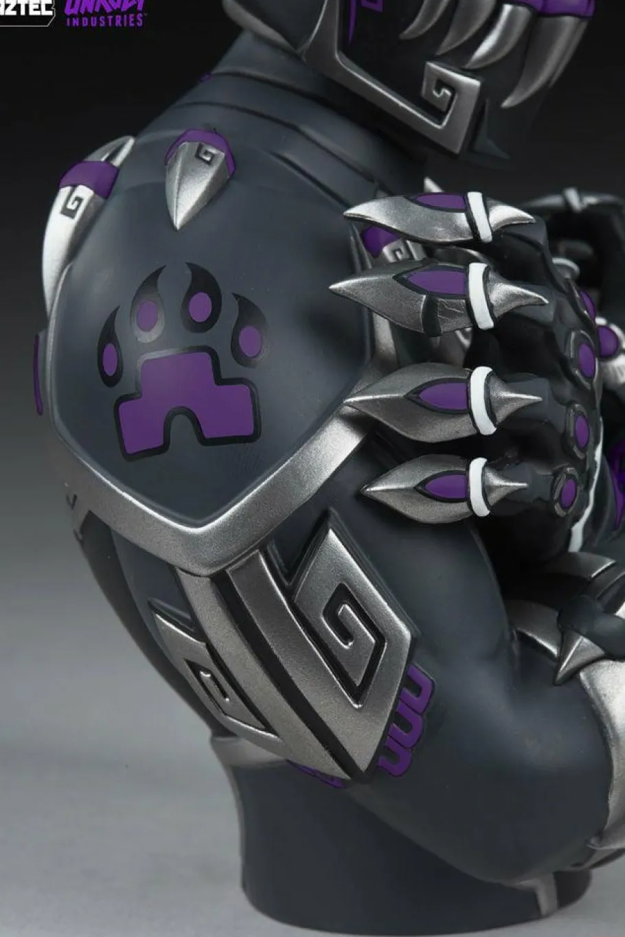 Designer Vinyl>Black Panther - Purple Variant 7” Vinyl Figure by Jesse Hernandez