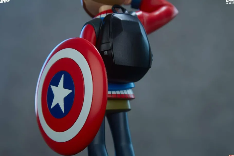 Designer Vinyl>Captain America - 8” Vinyl Figure by kaNO