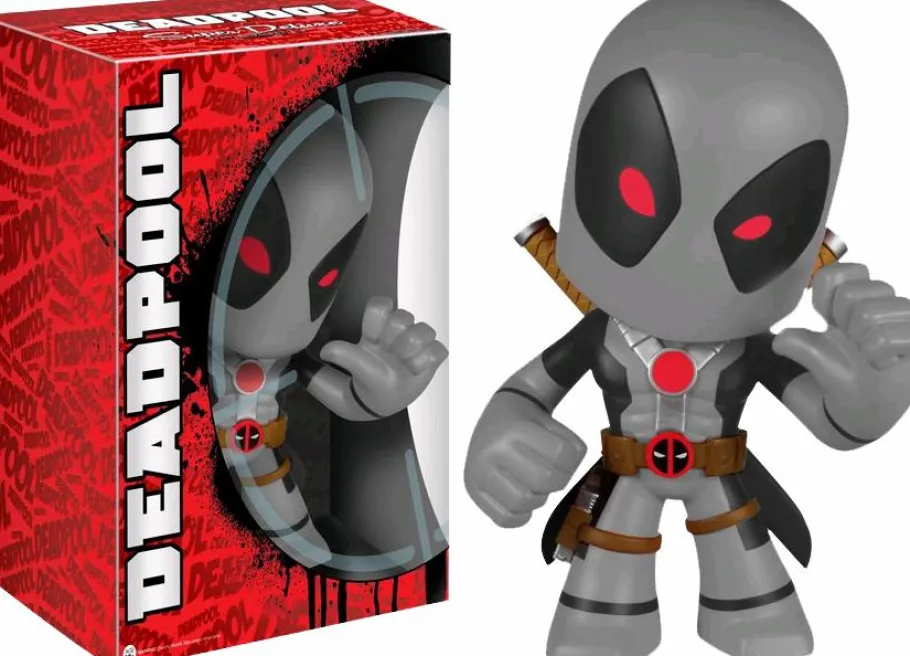 Designer Vinyl>Deadpool - Black & Grey Super Deluxe Vinyl Figure