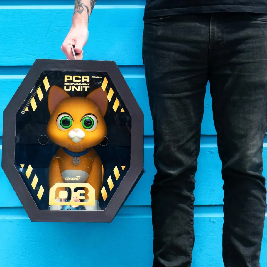 Designer Vinyl>Lightyear (2022) - Sox Supersize 20” Vinyl Figure