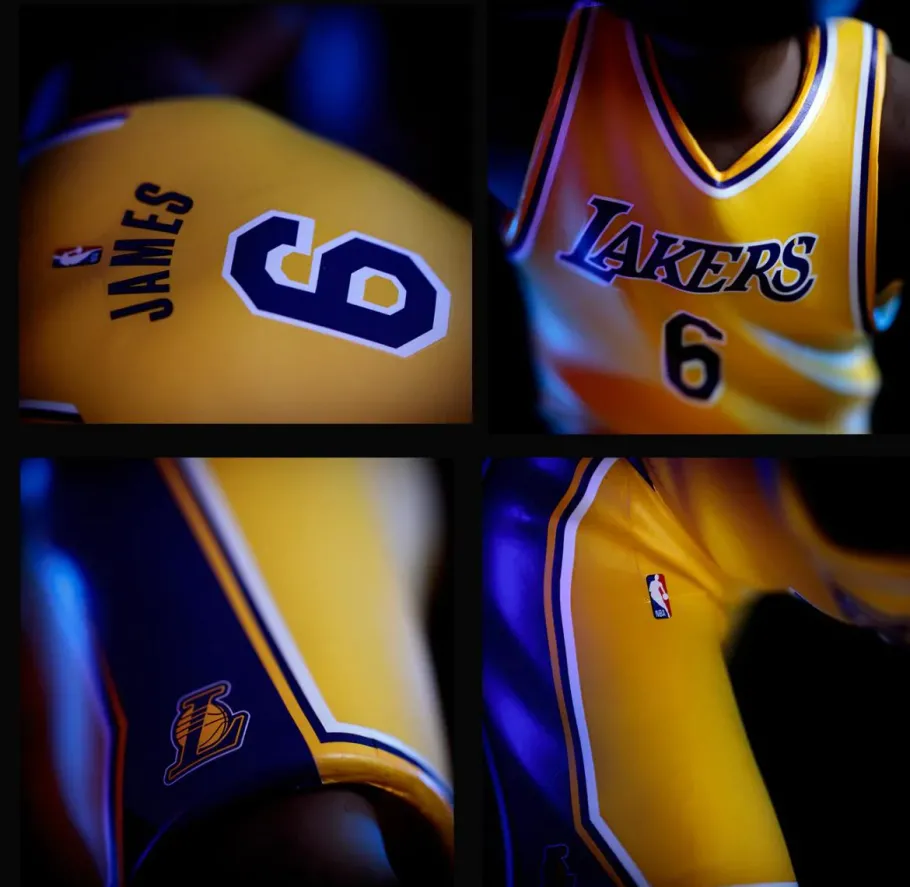 Designer Vinyl>NBA Basketball - LeBron James Los Angeles Lakers (Gold Jersey) smAll-Stars 12" Vinyl Figure