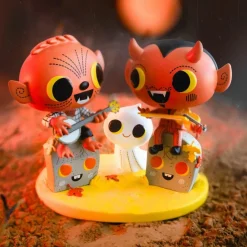 Designer Vinyl>Paka Paka : Boo Hollow - Phinneas & Scratch Graveyard Deluxe Vinyl Figure Moment