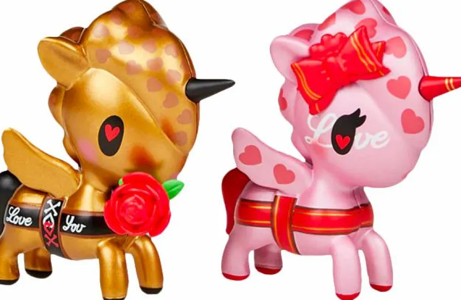 Designer Vinyl>Tokidoki - Sweet Heart Unicorno 3” Vinyl Figure 2-Pack