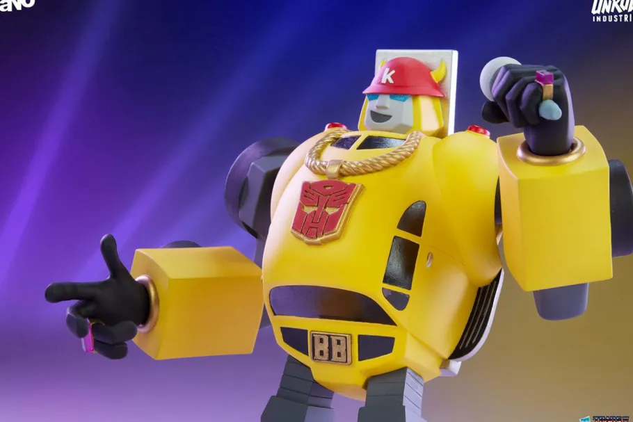 Designer Vinyl>Transformers - Bumblebee 9” Vinyl Figure by KaNo