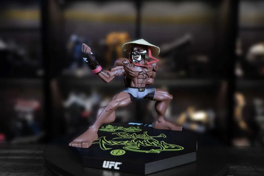Designer Vinyl>UFC - Israel "The Last Stylebender" Adesanya 7.5" Vinyl Figure by Tracy Tubera