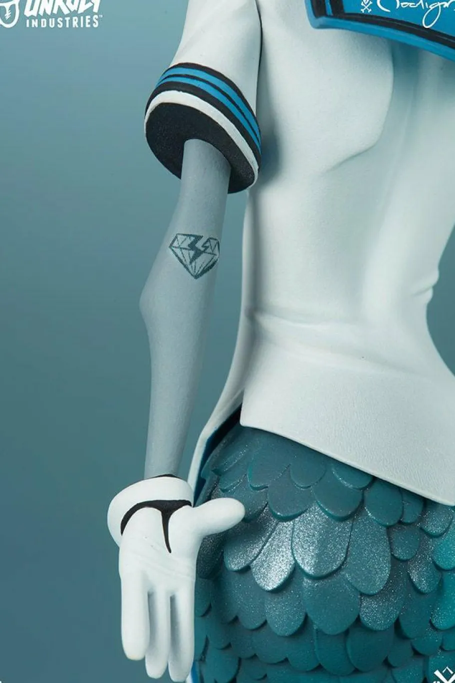 Designer Vinyl>Unruly Industries - Canary Blu 8” Vinyl Figure by Hainanu “nooligan” Saulque