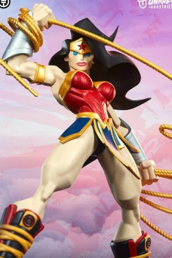 Designer Vinyl>Wonder Woman - 8” Vinyl Figure by Tracy Tubera